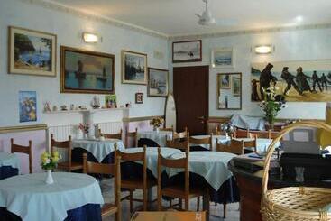 تختخواب و صبحانه Albergo Solana