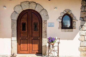 تختخواب و صبحانه Casale San Pietro