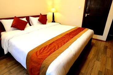 هتل Golden Sunrise & Spa