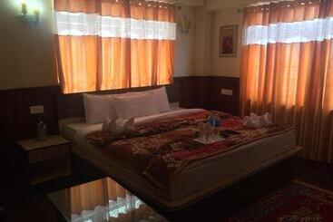 هتل Golden Sunrise & Spa