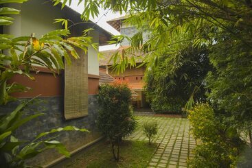 Vistara Resort
