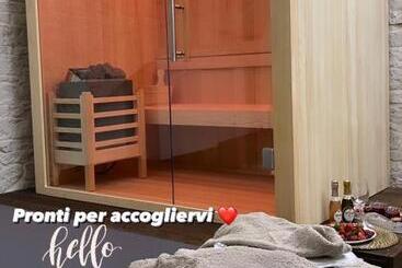 تختخواب و صبحانه Augustus Luxury Suite