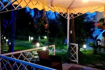 تختخواب و صبحانه Beatrice Home