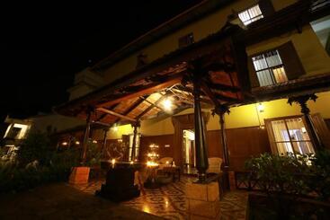 Broad Bean Resort & Spa