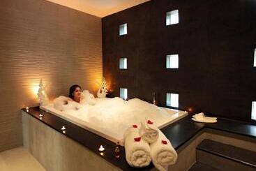 Broad Bean Resort & Spa