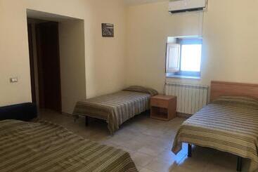 Hostels Euro Mediterraneo