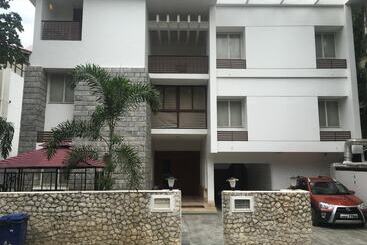 هتل Avenue 11 Boutique Residences, Poes Garden Chennai