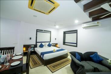 هتل Hill View  Begumpet