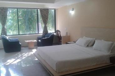 هتل Infocity Club And Resort