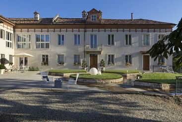 تختخواب و صبحانه Langhe Country House
