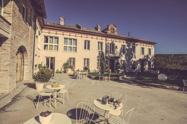 تختخواب و صبحانه Langhe Country House