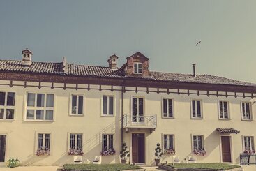 تختخواب و صبحانه Langhe Country House