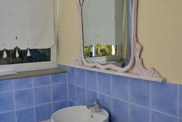 تختخواب و صبحانه Lavanda E Rosmarino