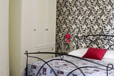 تختخواب و صبحانه Sweet Home & Wellness Affittacamere