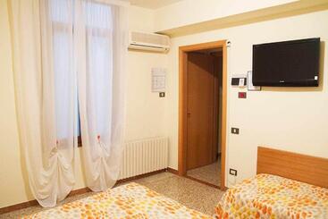 هتل Albergo Dal Baffo