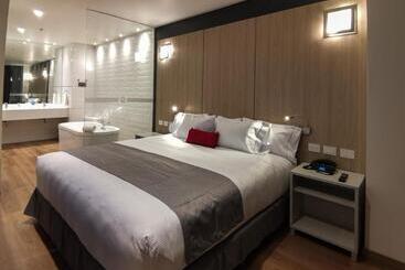 فندق Ramada Encore By Wyndham  Monterrey Apodaca Zona Aeropuerto
