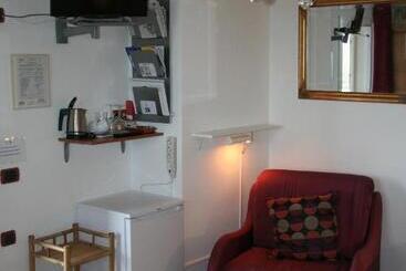 B&b Maggiora 131