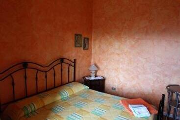 민박 Casa Albergo La Terza Stella