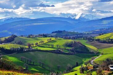 تختخواب و صبحانه Casale Il Cerqueto