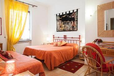 تختخواب و صبحانه La Villa Di Lucia