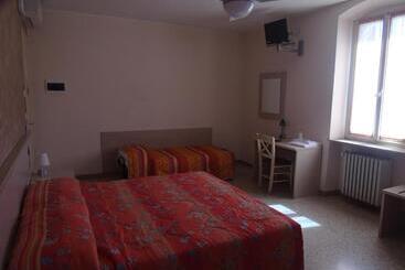 هتل Albergo Grifone 1891