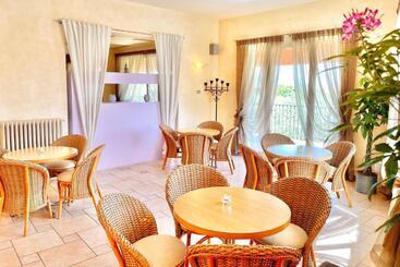 Albergo Vittoria - Toscolano Maderno