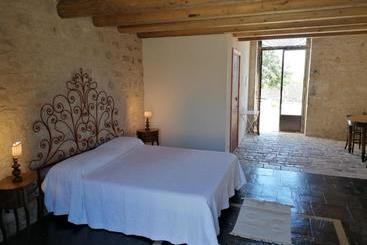 Il Baglio Di Kharrub Rural Guest House