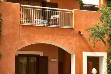 استراحتگاه Argonauti Residence