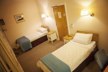 The Derg Arms B&b