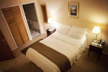 The Derg Arms B&b