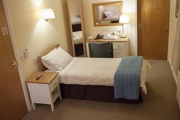 The Derg Arms B&b