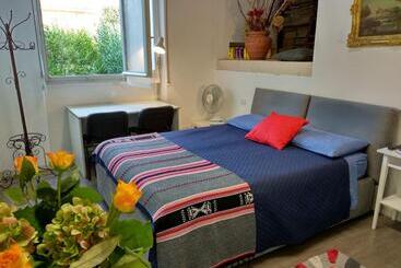 Villa Laila Bed & Breakfast