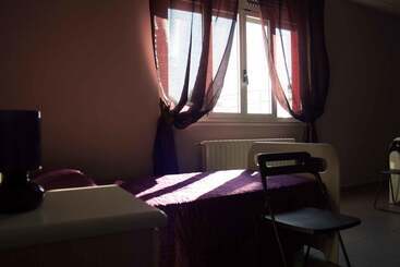 تختخواب و صبحانه Raggio Di Sole   Casa Per Ferie