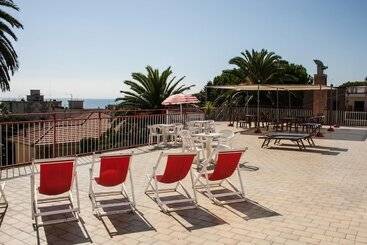 تختخواب و صبحانه Raggio Di Sole   Casa Per Ferie