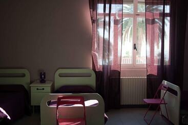 تختخواب و صبحانه Raggio Di Sole   Casa Per Ferie