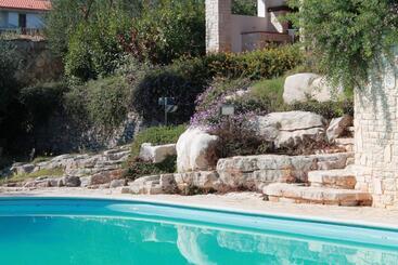 تختخواب و صبحانه Maglioferro Residence