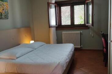 تختخواب و صبحانه Maglioferro Residence