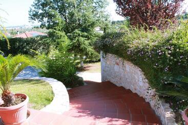 تختخواب و صبحانه Maglioferro Residence