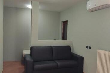 تختخواب و صبحانه Maglioferro Residence