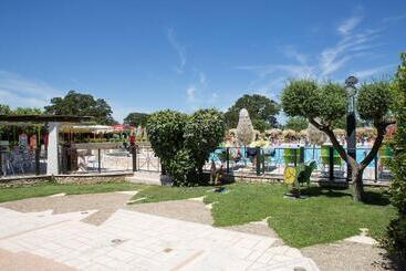 Bed And Breakfast Trulli San Leonardo