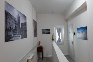 تختخواب و صبحانه Umberto I Nicosia