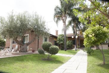 تختخواب و صبحانه Valleforno Country House Di Charme