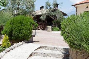 هتل Albergo Ristorante Il Ciclope