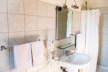 هتل Albergo Ristorante Il Ciclope