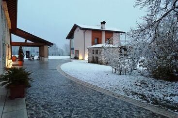 هتل Country House Due Fiumi