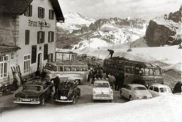هتل Passo Sella Dolomiti Mountain Resort