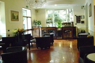 هتل Villa Robinia