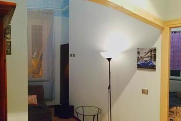 تختخواب و صبحانه Casa Dei Mombri