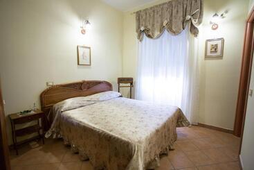 تختخواب و صبحانه Casa Lollobrigida