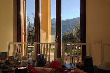 تختخواب و صبحانه Charming Bellagio Boutique